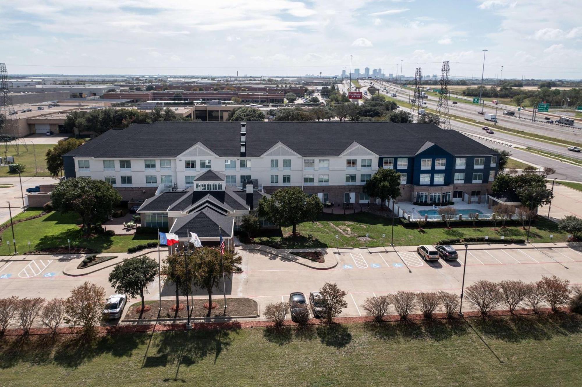 Hilton Garden Inn Fort Worth/Fossil Creek Dış mekan fotoğraf